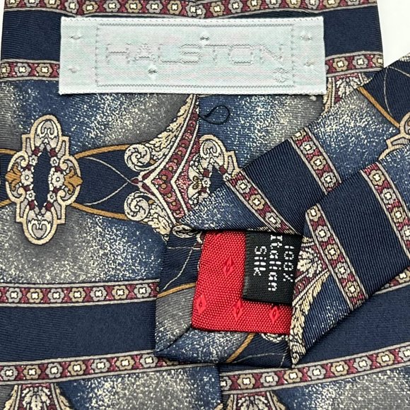 Vintage Halston Neck Tie Mens Standard Size Blue 100% Italian Silk Striped - Picture 6 of 7